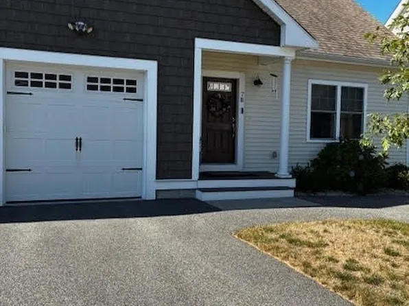 637 Gifford St #7B, Falmouth, MA 02540