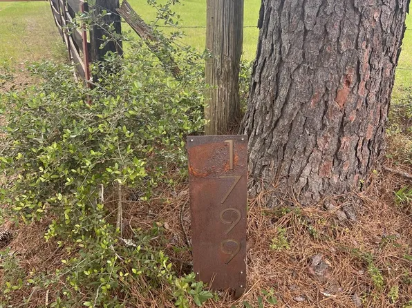 1797 Lilley Yeager Loop S, Cleveland, TX 77328
