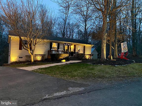 2nd image of 8585 Short St