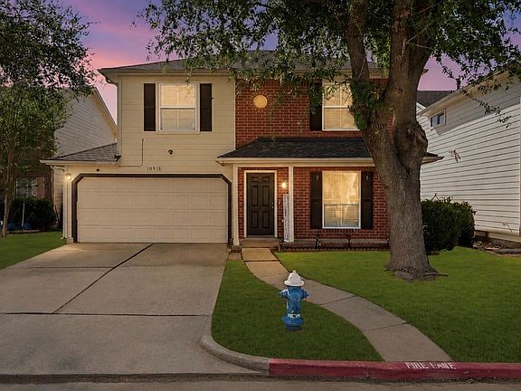 2nd image of 10918 Westbrae Village Dr