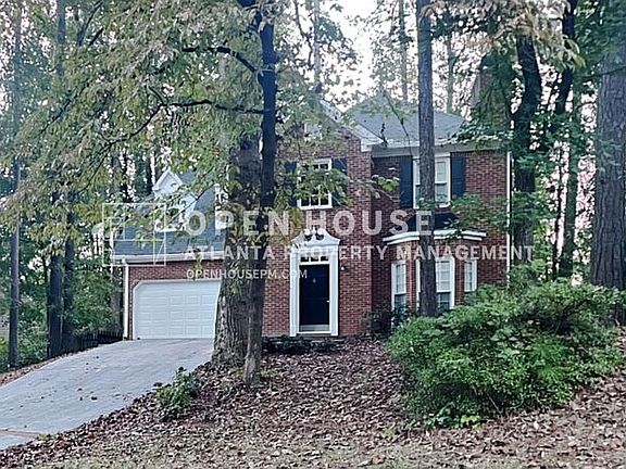 2nd image of 3002 Mulberry St