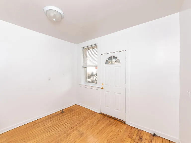 4043 N Mozart St #47-2W — Photo 9