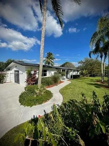 7425 SW 118th St — Photo 13