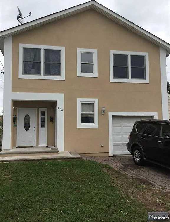 3 bed, 1200 sqft, $2,950 — Photo 1