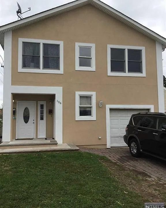 156 Corabelle Ave