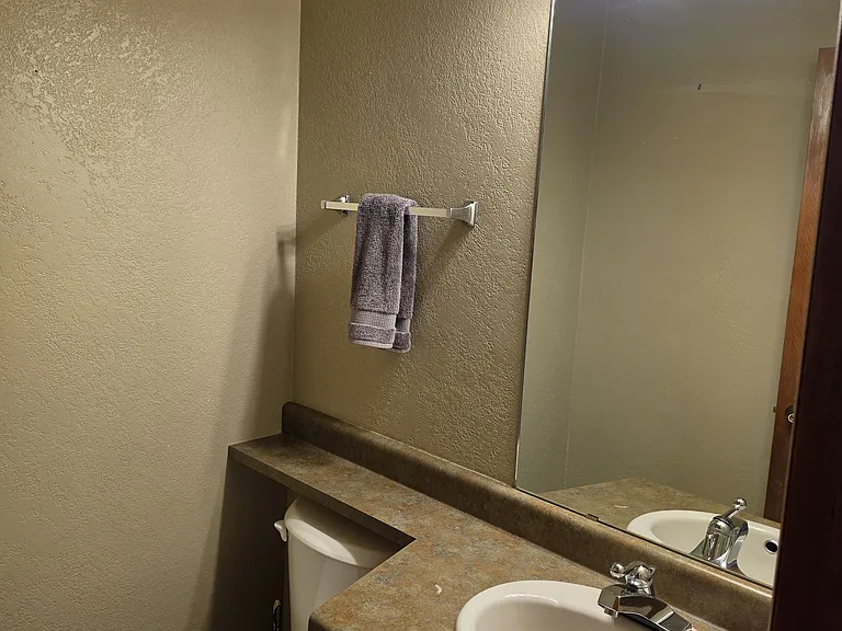 697 Northwestern Pl — Photo 12