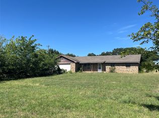 5324 Parker Henderson Rd, Fort Worth, TX 76119