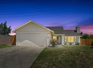 12 Casa Del Este Ct, Sacramento, CA