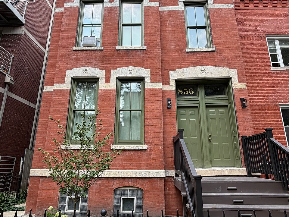 1st image of 856 N Marshfield Ave #1F