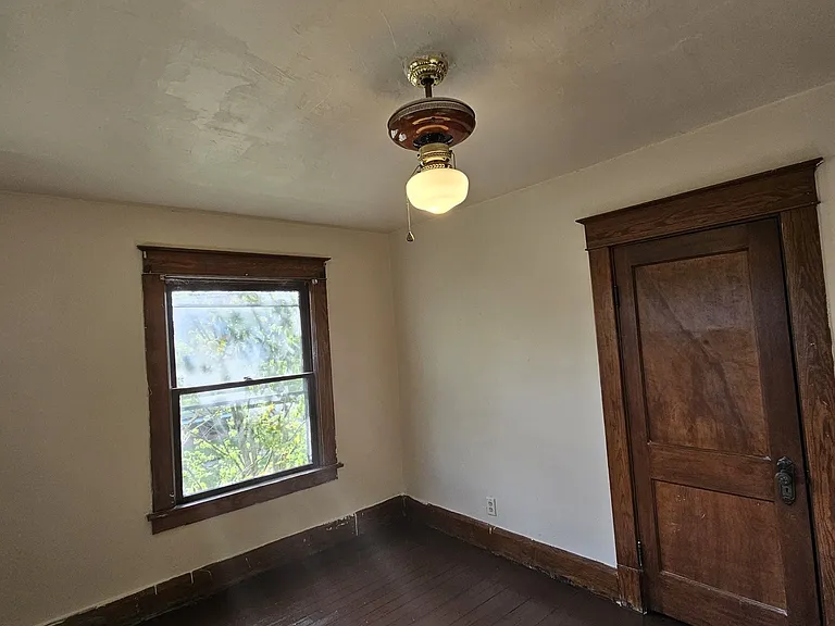 41 S Lakeview Ave — Photo 14