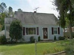 2919 W Strathmore Rd, Richmond, VA 23237