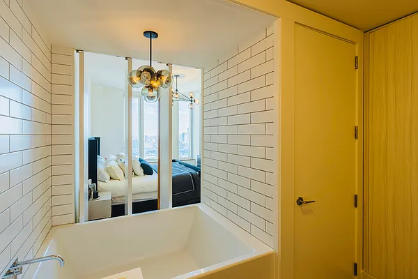 Rented by SERHANT. | media 22