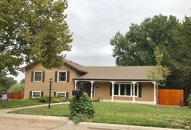 1st image of 1834 Cedar Crest Dr