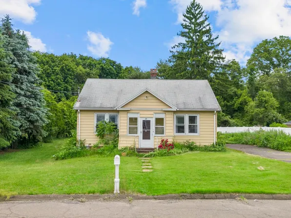 29 Gloria Place, East Haven, CT 06512