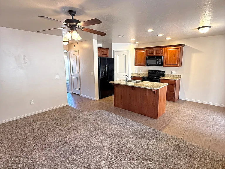 3419 S River Rd #53 — Photo 16