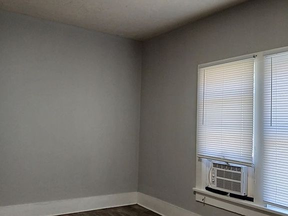2nd image of 405-407 S Walts Ave #409