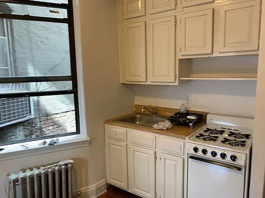 Rented by GPA Realty | media 8