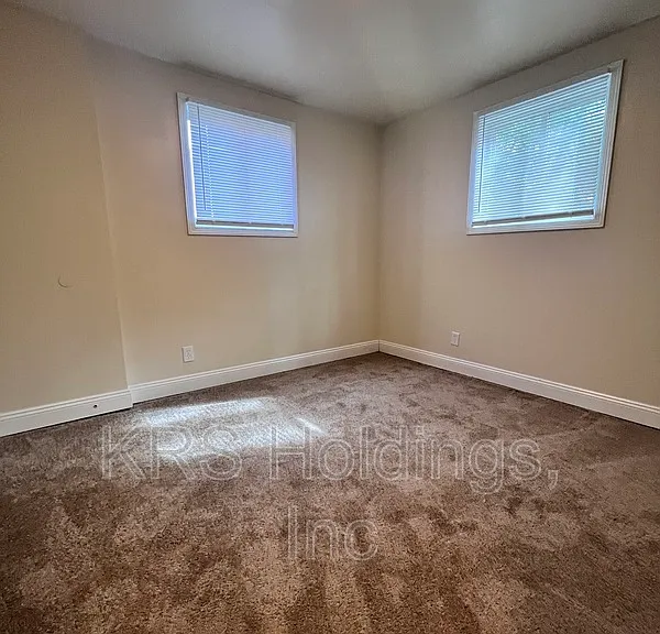 2110 Phaup St #A — Photo 5