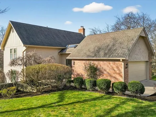 7407 W 101st Ter, Overland Park, KS 66212