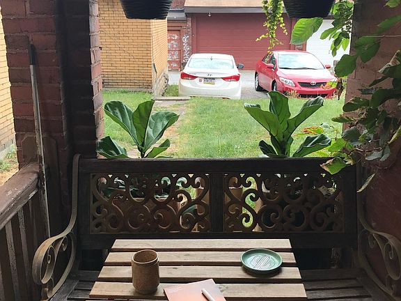 Sideporch