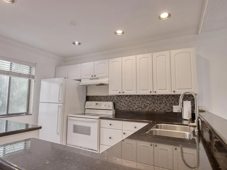 4489 Luxemburg Ct #101 — Photo 5