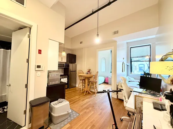 53 South 11th Street image 1 of 12
