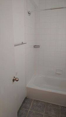 3rd image of 4515 Colden St APT 3C