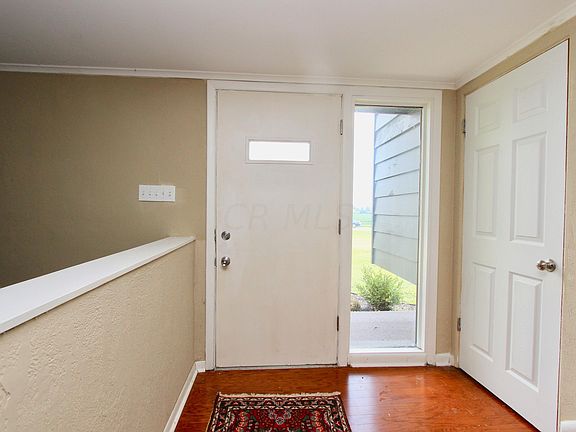 5th image of 121 Martin Dr