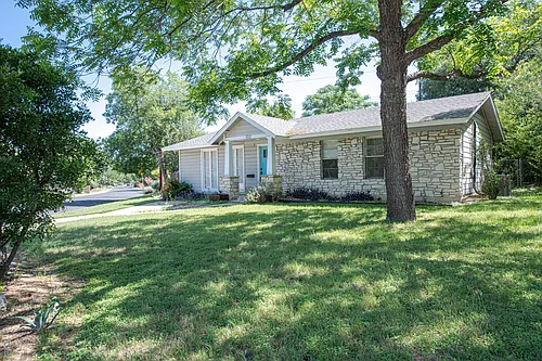 122 Havana St Photo 1