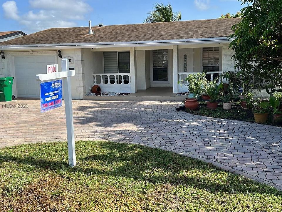 1st image of 6637 Emerald Lake Dr