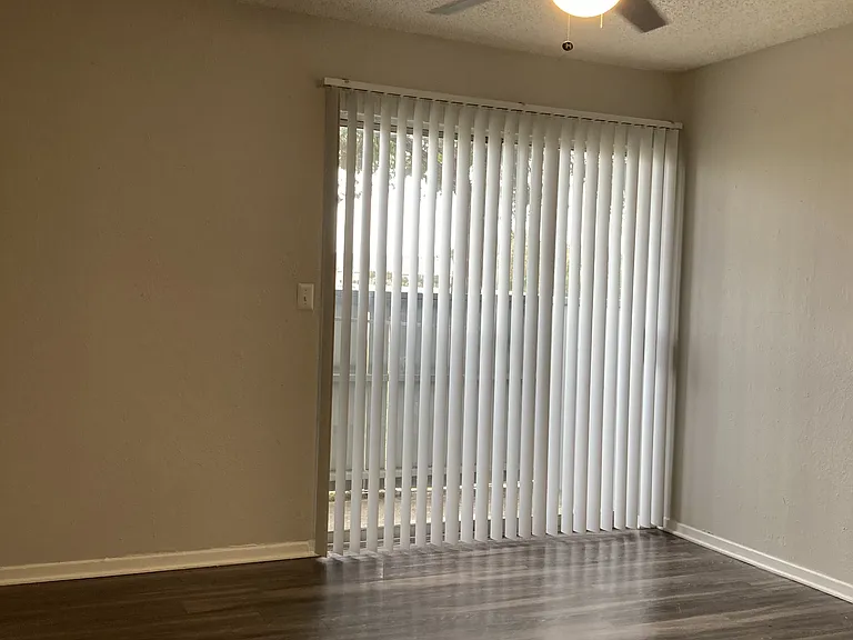 Summerwind Apartments — Photo 31