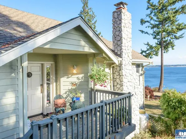 2965 Paradise Bay Rd, Port Ludlow, WA 98365