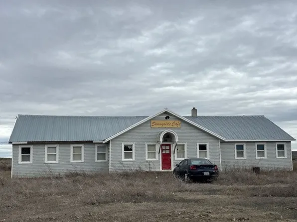 15 S 1st St, Almira, WA 99103