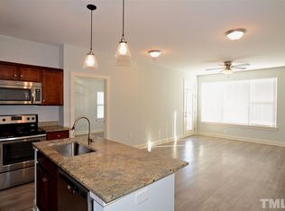 4021 Blackstone Dr APT 204, Raleigh, NC 27616
