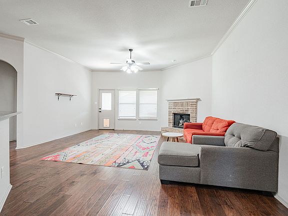 2nd image of 3178 Market Center Dr