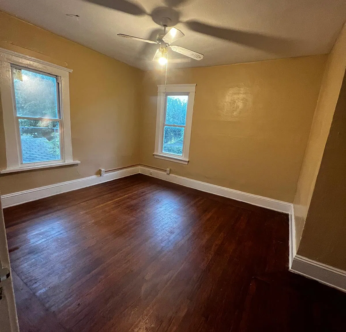 4 bed, 1900 sqft, $1,300 — Photo 3