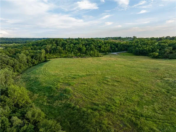 7950/7951/7902 Frost Rd, Kansas City, MO 64138