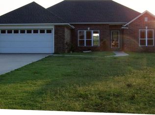 127 Hollywood Pl, Lavaca, AR 72941