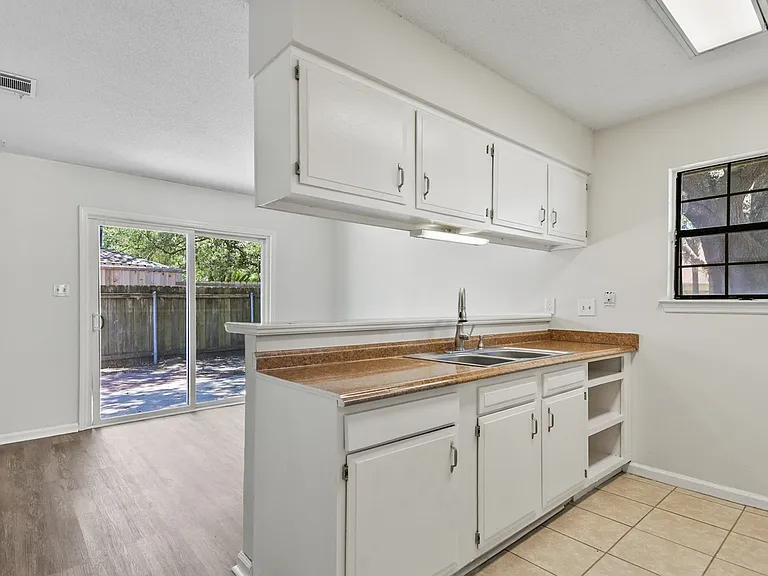 2 Cobbler Ct — Photo 11