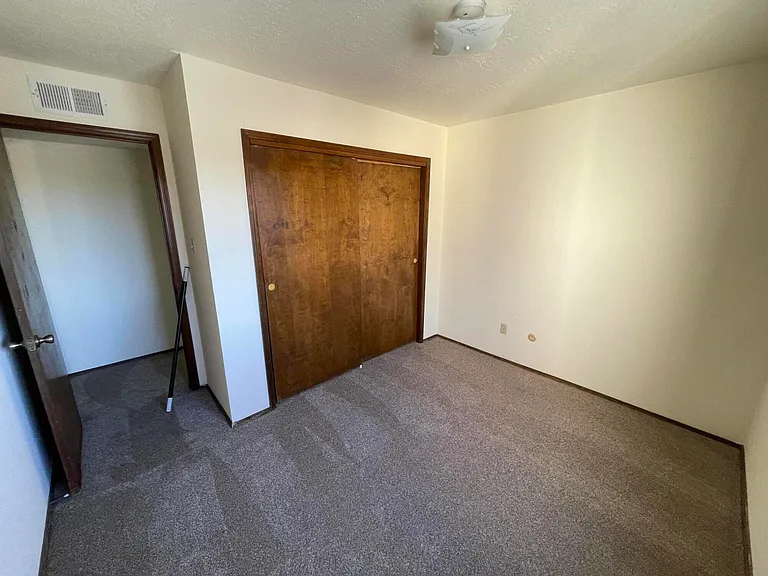 11420 Prospect Ave NE #D — Photo 13