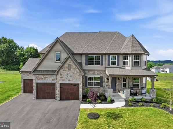 103 Janine Way, West Grove, PA 19390