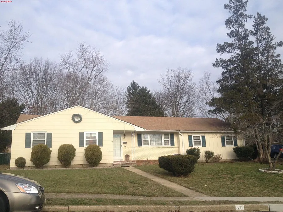 20 Kingsport Dr photo 1