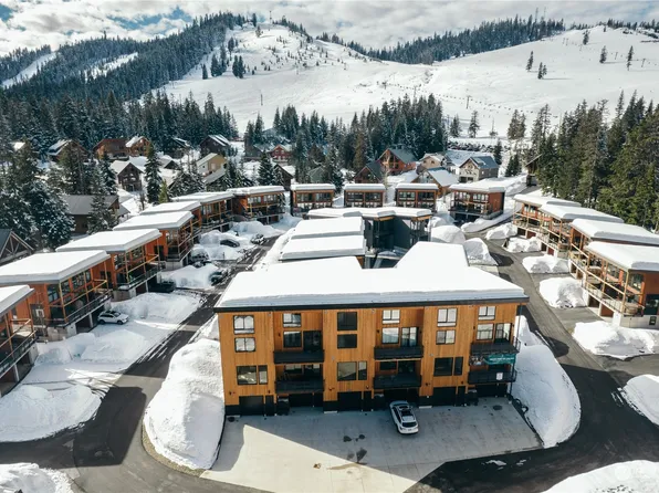 31 Pass Life Way, Snoqualmie Pass, WA 98068