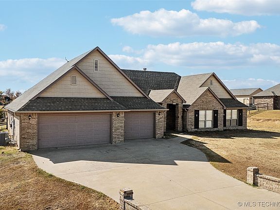 2nd image of 4806 Breeze Dr