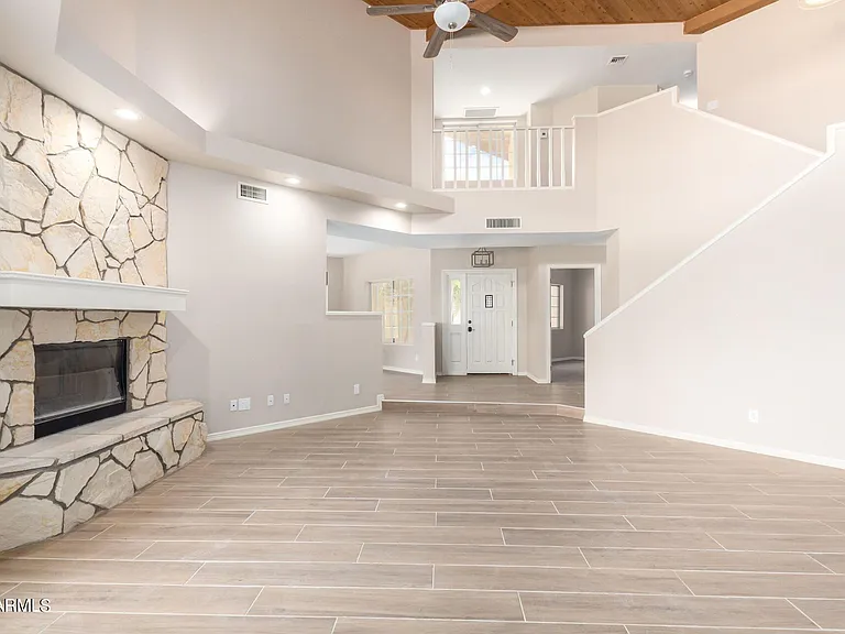 2322 S Rogers Cir #18 — Photo 7