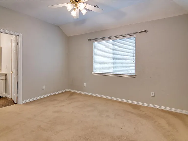 2212 Bayou Ct — Photo 27