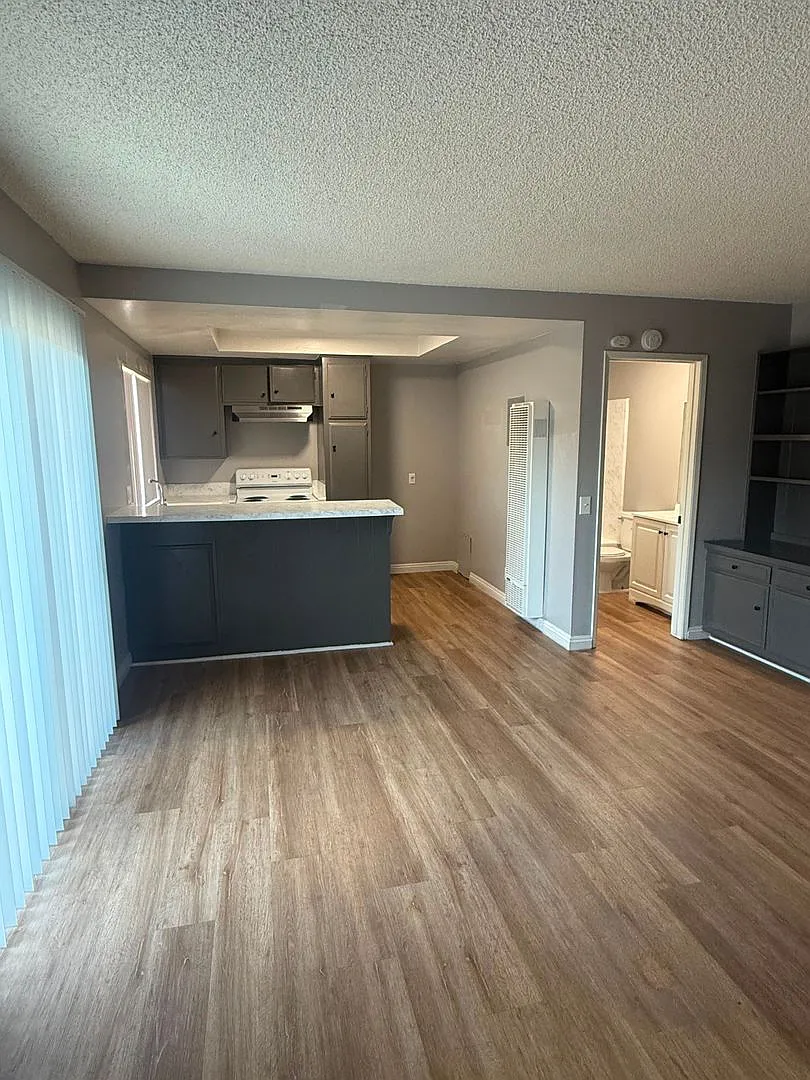 1225-1245 North El Dorado Ave. — Photo 1