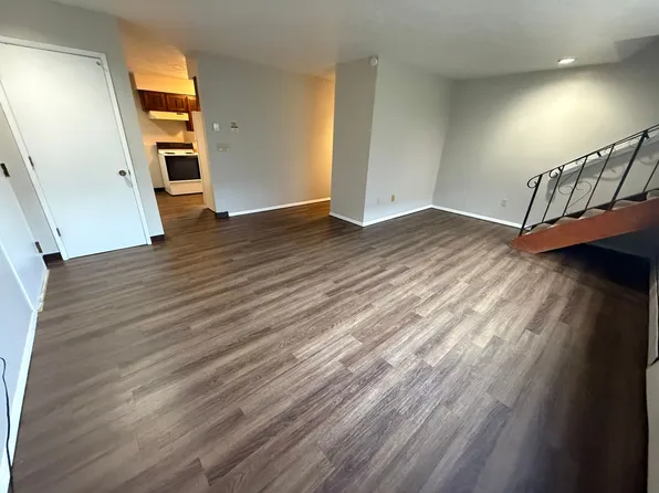 1008 E 9th - SG50/50, 1008 E 9th Ave APT B, Anchorage, AK 99501