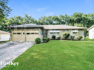 9009 E 84th St, Raytown, MO 64138