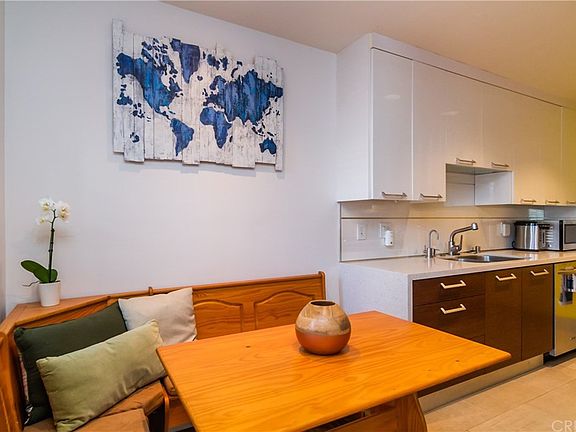 5th image of 7139 Coldwater Canyon Ave APT 9